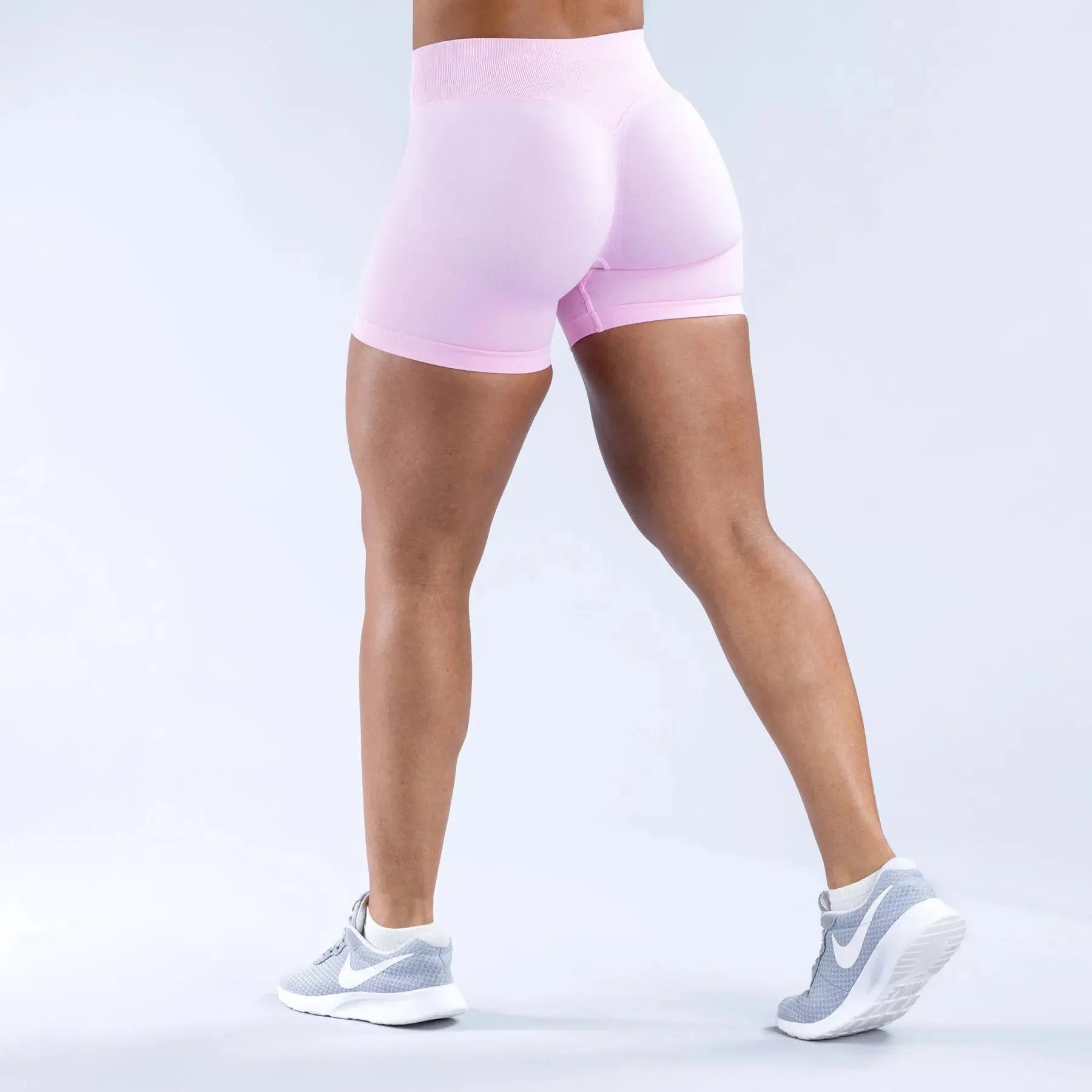 Booty Scrunch Butt Lifting Seamless Yoga Shorts Naked Feel Leggings Squat Proof Comfort Fitness Gym Tights Shorts Women Gym Ethics-Sports