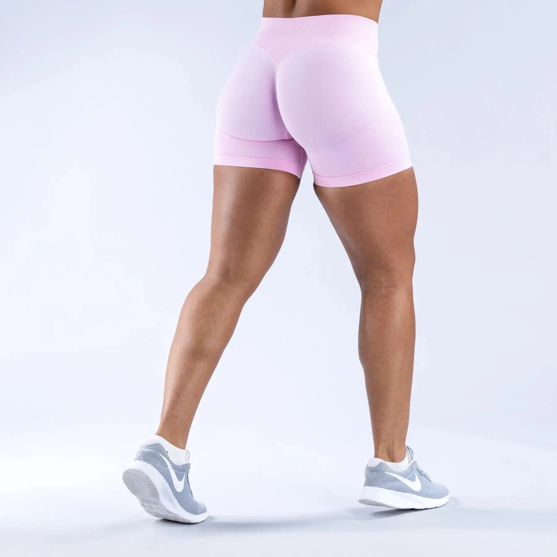Booty Scrunch Butt Lifting Seamless Yoga Shorts Naked Feel Leggings Squat Proof Comfort Fitness Gym Tights Shorts Women Gym Ethics-Sports