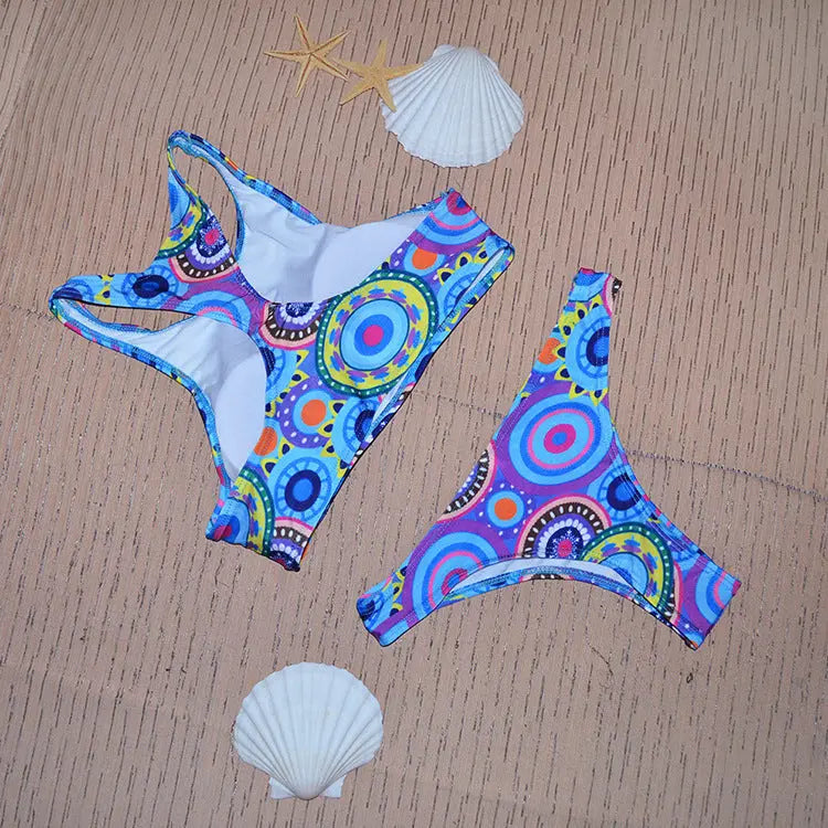 Brazilian Swimwear - Low Waist Triangle Bikini mit High Neck Ethics Sports
